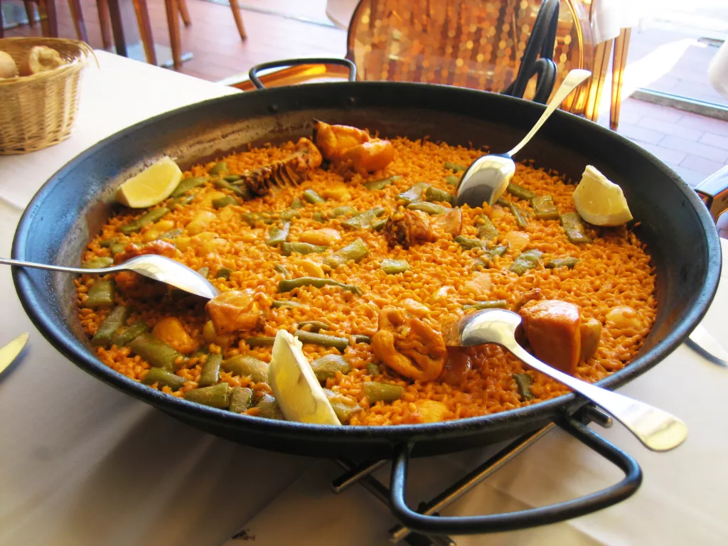 A pan with the typical Spanish dish called paella valenciana