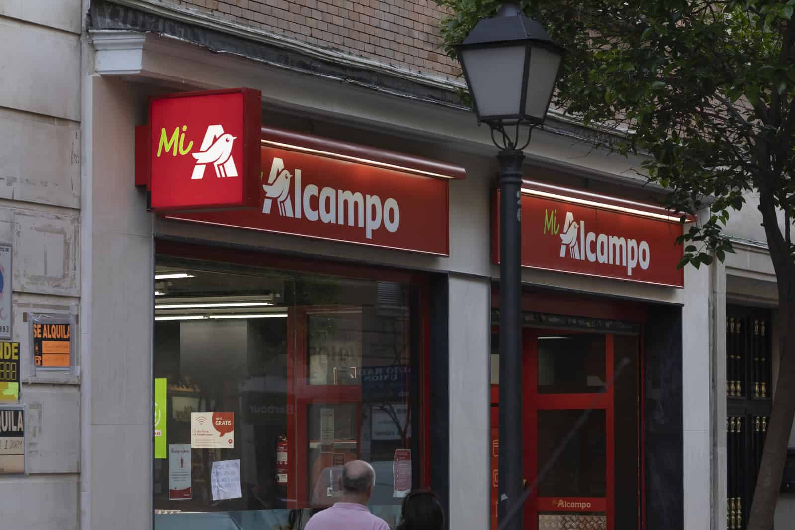 Supermarket shop chain, Mi Alcampo, in the Retiro district