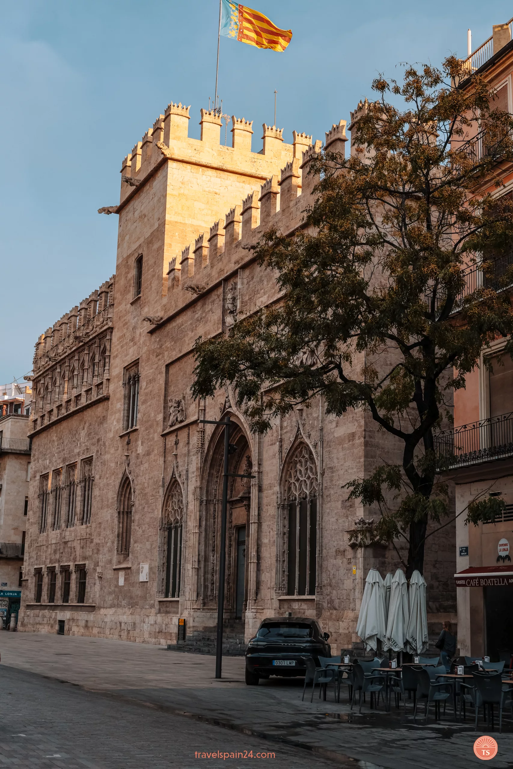 Exterior of Església de Sant Joan del Mercat in Valencia, showing its Gothic style and detailed stone facade